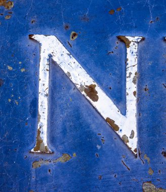 Sıkıntılı Durum Tipografisi ile Yazılan Sözcükler Bulundu N Harfi