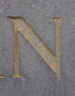 Sıkıntılı Durum Tipografisi ile Yazılan Sözcükler Bulundu N Harfi