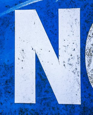 Sıkıntılı Durum Tipografisi ile Yazılan Sözcükler Bulundu N Harfi