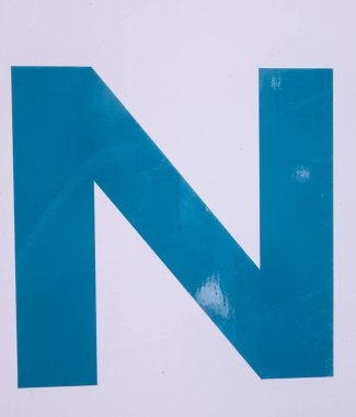 Sıkıntılı Durum Tipografisi ile Yazılan Sözcükler Bulundu N Harfi