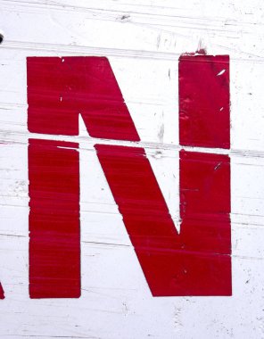 Sıkıntılı Durum Tipografisi ile Yazılan Sözcükler Bulundu N Harfi