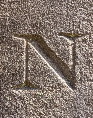 Sıkıntılı Durum Tipografisi ile Yazılan Sözcükler Bulundu N Harfi