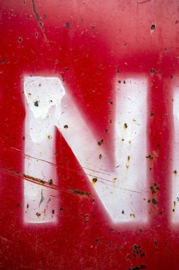 Sıkıntılı Durum Tipografisi ile Yazılan Sözcükler Bulundu N Harfi