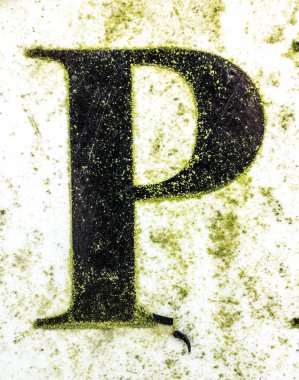 Sıkıntılı Durum Tipografisi ile Yazılan Sözcükler Bulundu P Harfi