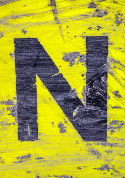 Sıkıntılı Durum Tipografisi ile Yazılan Sözcükler Bulundu N Harfi