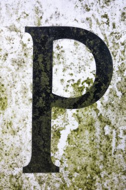 Sıkıntılı Durum Tipografisi ile Yazılan Sözcükler Bulundu P Harfi