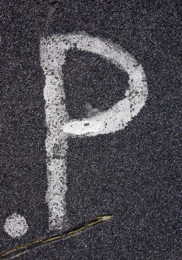 Sıkıntılı Durum Tipografisi ile Yazılan Sözcükler Bulundu P Harfi