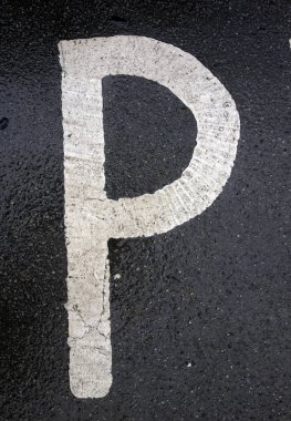 Sıkıntılı Durum Tipografisi ile Yazılan Sözcükler Bulundu P Harfi