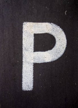 Sıkıntılı Durum Tipografisi ile Yazılan Sözcükler Bulundu P Harfi