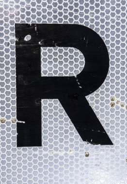 Sıkıntılı Durum Tipografisi ile Yazılan Sözcükler R Harfi Bulundu