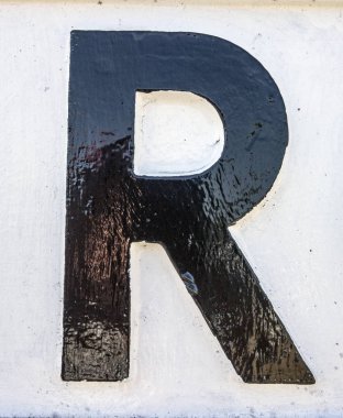 Sıkıntılı Durum Tipografisi ile Yazılan Sözcükler R Harfi Bulundu