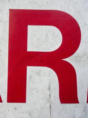 Sıkıntılı Durum Tipografisi ile Yazılan Sözcükler R Harfi Bulundu