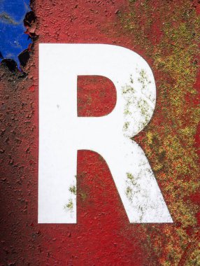 Sıkıntılı Durum Tipografisi ile Yazılan Sözcükler R Harfi Bulundu