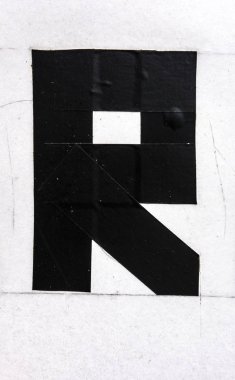 Sıkıntılı Durum Tipografisi ile Yazılan Sözcükler R Harfi Bulundu