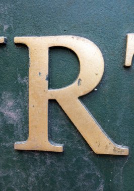 Sıkıntılı Durum Tipografisi ile Yazılan Sözcükler R Harfi Bulundu