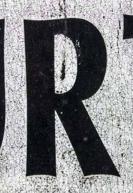 Sıkıntılı Durum Tipografisi ile Yazılan Sözcükler R Harfi Bulundu