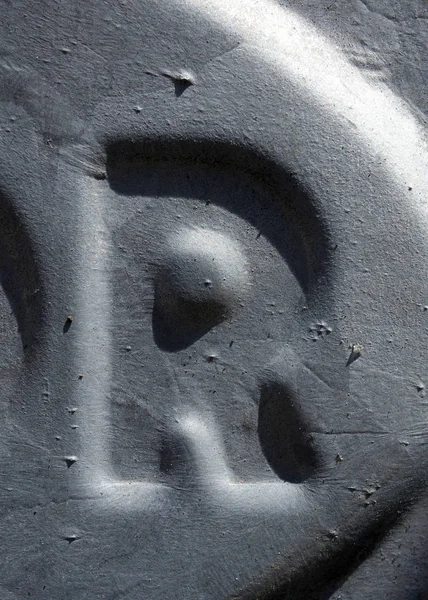 Sıkıntılı Durum Tipografisi ile Yazılan Sözcükler R Harfi Bulundu