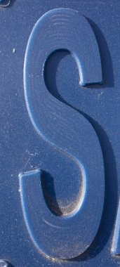 Sıkıntılı Durum Tipografisi ile Yazılan Sözcükler S Harfi Bulundu