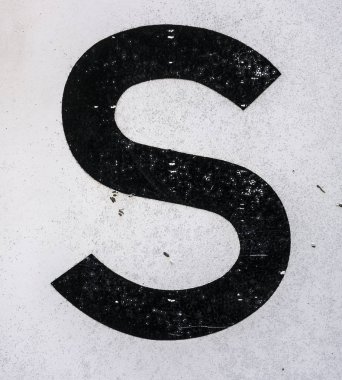 Sıkıntılı Durum Tipografisi ile Yazılan Sözcükler S Harfi Bulundu