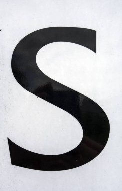 Sıkıntılı Durum Tipografisi ile Yazılan Sözcükler S Harfi Bulundu