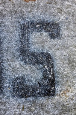 Sıkıntılı Durum Tipografisi ile Yazılan Sözcükler S Harfi Bulundu