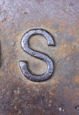 Sıkıntılı Durum Tipografisi ile Yazılan Sözcükler S Harfi Bulundu