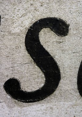 Sıkıntılı Durum Tipografisi ile Yazılan Sözcükler S Harfi Bulundu