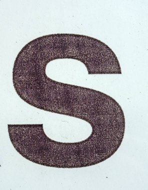 Sıkıntılı Durum Tipografisi ile Yazılan Sözcükler S Harfi Bulundu