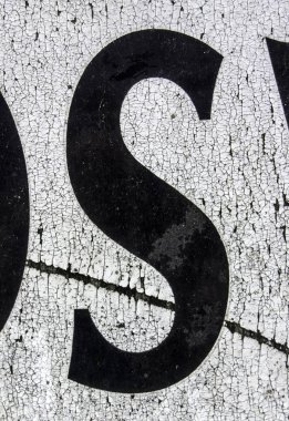 Sıkıntılı Durum Tipografisi ile Yazılan Sözcükler S Harfi Bulundu