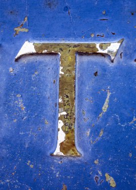 Sıkıntılı Durum Tipografisi ile Yazılan Kelimeler Bulundu T Harfi