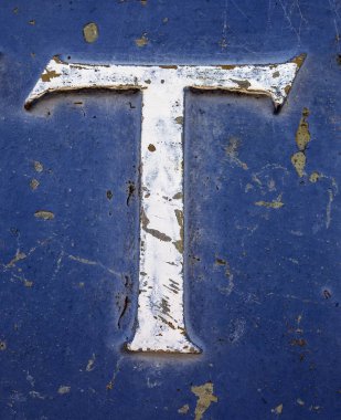 Sıkıntılı Durum Tipografisi ile Yazılan Kelimeler Bulundu T Harfi