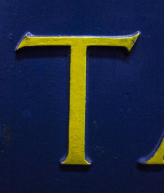 Sıkıntılı Durum Tipografisi ile Yazılan Kelimeler Bulundu T Harfi