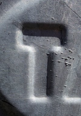 Sıkıntılı Durum Tipografisi ile Yazılan Kelimeler Bulundu T Harfi