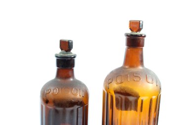 Beyaz Arka Plan Vintage Kahverengi Zehir Şişeler