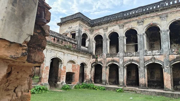 Teota Jomidar Bari Manikganj, Eski Miras Evi Bangladeş 12-08-2025