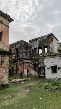 Teota Jomidar Bari Manikganj, Eski Miras Evi Bangladeş 12-08-2025