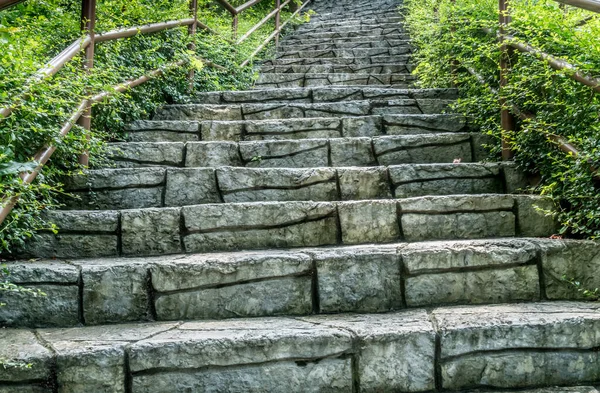 Escalier Béton Pierre Artificielle Dans Parc — Photo