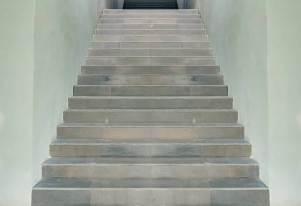 Perspective Gray Concrete Staircase — Stock Photo, Image