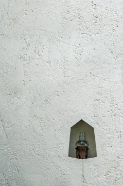 Grunge beton duvar dokusu ve retro fener