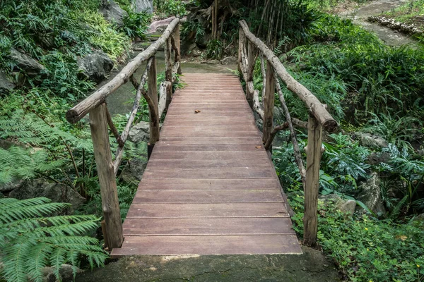 Small Wooden Bridge Garden — Stock Photo, Image