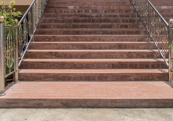 Keramische Fliesen Treppe Einfachen Hintergrund — Stockfoto