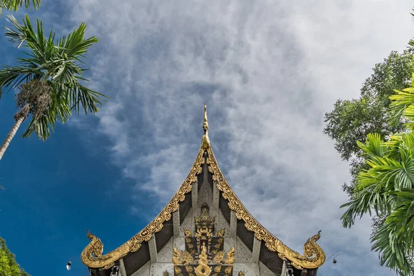 Part Thai Temple Roof Blue Sky Background — Stock Photo, Image