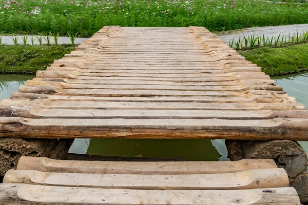 Small Bridge Made Timber Garden — Stock Photo, Image