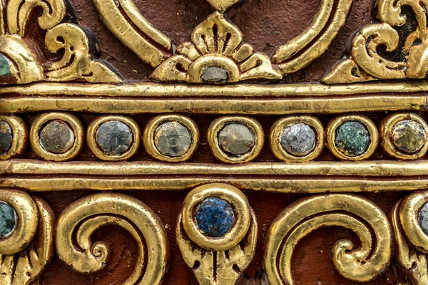 Давні Тайські Золоті Бетонні Штукатурки Храмі — стокове фото