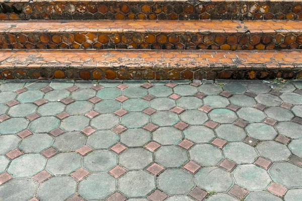 Керамическая Плитка Лестница Бетонным Полом — стоковое фото