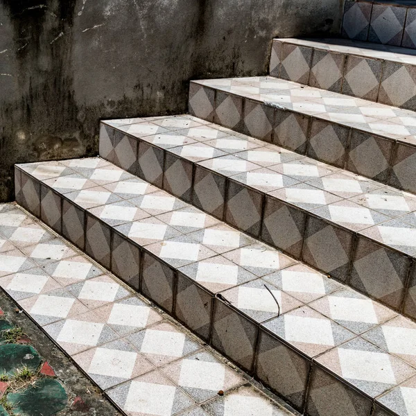 Dirty Ceramic Tiles Concrete Staircase — Stock Photo, Image