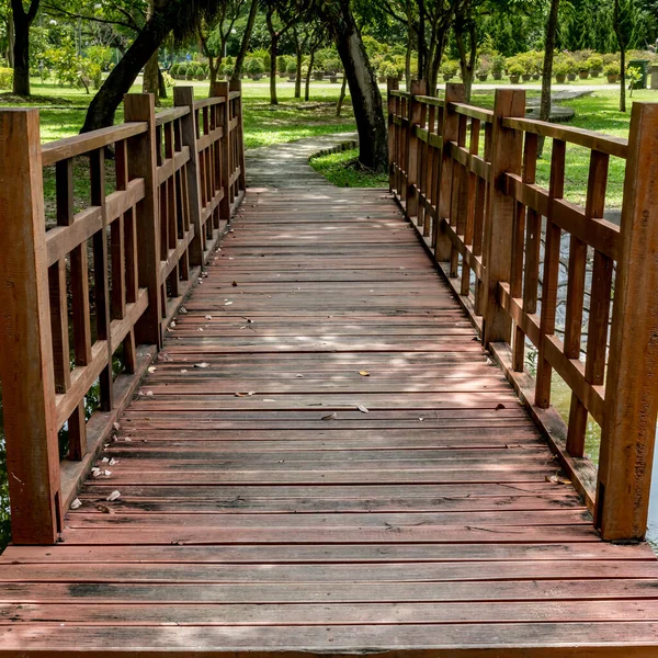 Pathway Wooden Foot Bridge Garden — Stock Photo, Image