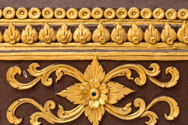 Давні Тайські Золоті Бетонні Штукатурки Храмі — стокове фото