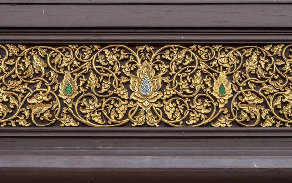 Motif Sculpté Bois Thaïlandais Dans Temple — Photo