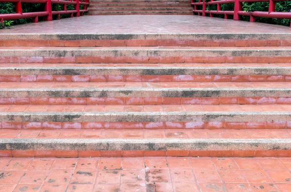 棕色混凝土楼梯简朴的背景 — 图库照片